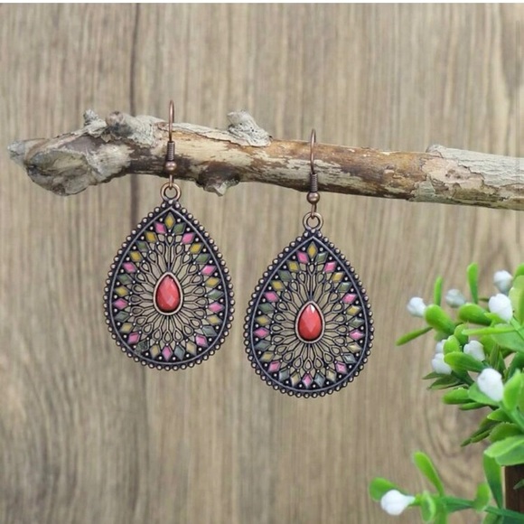 🎉LAST PAIR🎉Bohemian colorful drop hoop earrings - Picture 2 of 4